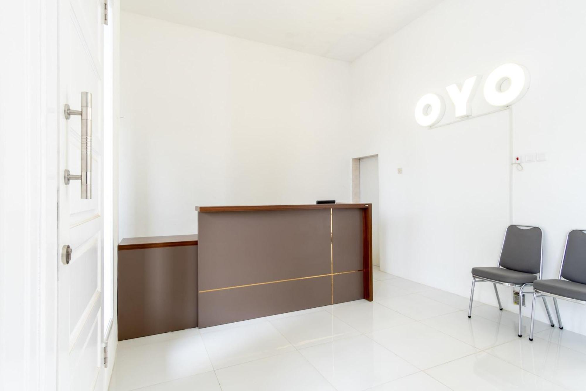 Capital O 92444 Kamojo Guest House Medan Bagian luar foto